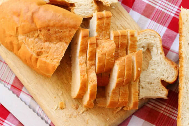 cắt lát bánh mì